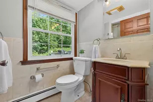 14 Victor Ln, Poughkeepsie, NY 12601 - Photo 16