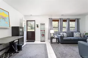 28 Bailey Ct, Middle Island, NY 11953 - Photo 2