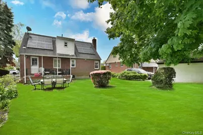 246-35 85th Road, Bellerose, NY 11426 - Photo 22