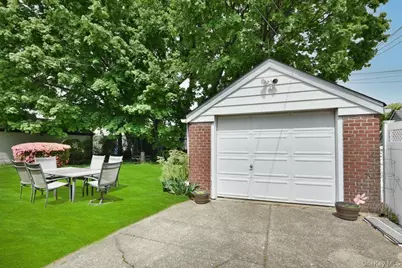 246-35 85th Road, Bellerose, NY 11426 - Photo 20