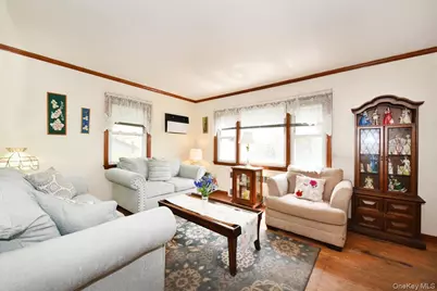 246-35 85th Road, Bellerose, NY 11426 - Photo 6