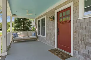 200 Grant St, Centerport, NY 11721 - Photo 4