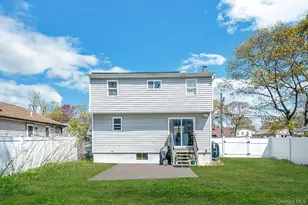 18 Pennwood Dr, Mastic Beach, NY 11951 - Photo 22
