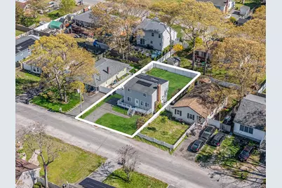 18 Pennwood Drive, Mastic Beach, NY 11951 - Photo 20