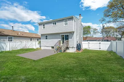 18 Pennwood Drive, Mastic Beach, NY 11951 - Photo 24