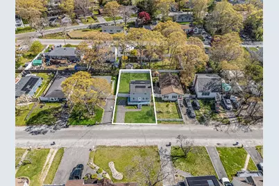 18 Pennwood Drive, Mastic Beach, NY 11951 - Photo 18