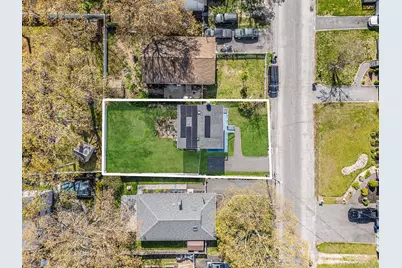 18 Pennwood Drive, Mastic Beach, NY 11951 - Photo 16
