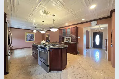 42 Morris Avenue, Farmingville, NY 11738 - Photo 6