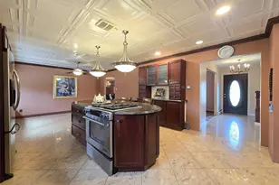 42 Morris Ave, Farmingville, NY 11738 - Photo 6