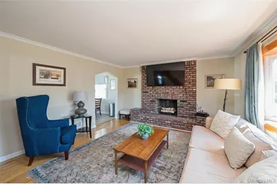 23 Gables Drive, Hicksville, NY 11801 - Photo 22