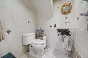 229 Berry Hill Rd, Syosset, NY 11791 - Photo 22