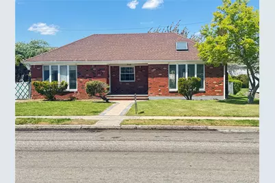 109 Evans Street, New Hyde Park, NY 11040 - Photo 1