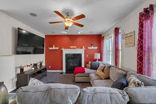 9 Paddock Ln, Medford, NY 11763 - Photo 12