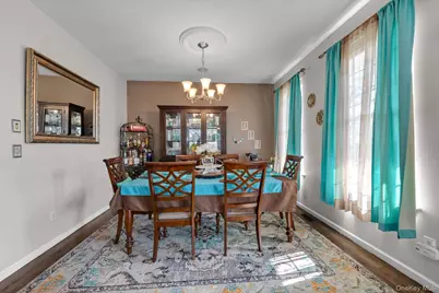 9 Paddock Lane, Medford, NY 11763 - Photo 6