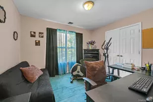 9 Paddock Ln, Medford, NY 11763 - Photo 18