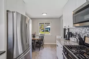 50 Lantern St, Huntington, NY 11743 - Photo 6