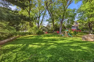 241-01 52nd Ave, Douglaston, NY 11362 - Photo 8