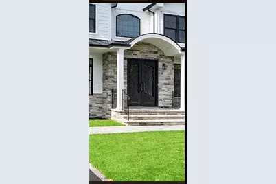 36 Sherman Drive, Syosset, NY 11791 - Photo 4