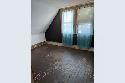 6932 Burchell Avenue, Arverne, NY 11692 - Photo 38