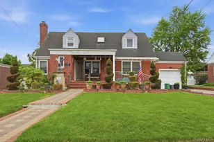57 Bradford Rd, Valley Stream, NY 11580 - Photo 1