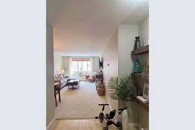 100 E Hartsdale Avenue E #5FE, Hartsdale, NY 10530 - Photo 2