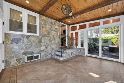 31 Broadway, New Hyde Park, NY 11040 - Photo 14