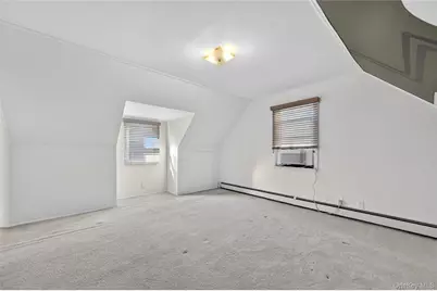 31 Broadway, New Hyde Park, NY 11040 - Photo 24