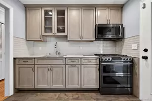 31 Broadway, New Hyde Park, NY 11040 - Photo 10