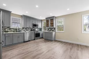 95-19 116th St, Richmond Hill, NY 11419 - Photo 4