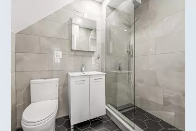 9519 116th Street, Richmond Hill, NY 11419 - Photo 12