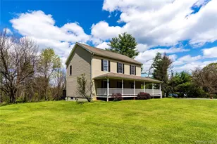 3 Rose Dr, Kerhonkson, NY 12446 - Photo 2