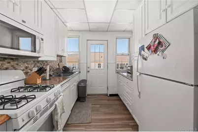 39 Troy Avenue, Long Beach, NY 11561 - Photo 18