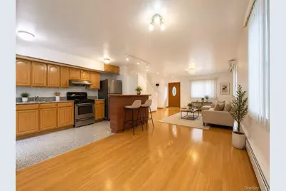 7501 167th Street, Fresh Meadows, NY 11366 - Photo 4