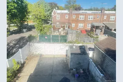 7501 167th Street, Fresh Meadows, NY 11366 - Photo 10