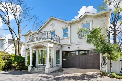 49 Harborview W, Lawrence, NY 11559 - Photo 2