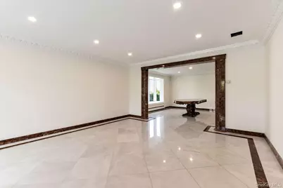49 Harborview W, Lawrence, NY 11559 - Photo 6
