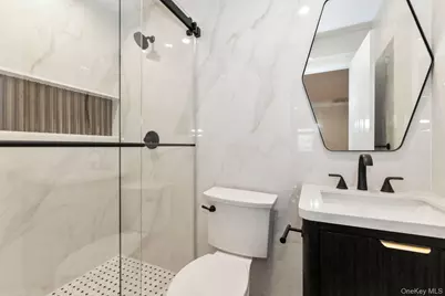 49 Harborview W, Lawrence, NY 11559 - Photo 14