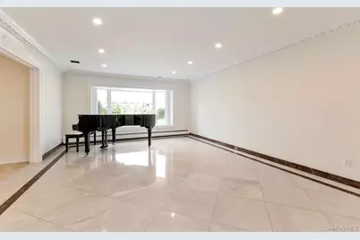 49 Harborview W, Lawrence, NY 11559 - Photo 4