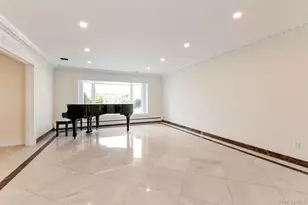 49 Harborview W, Lawrence, NY 11559 - Photo 4
