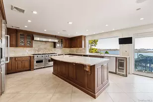 49 Harborview W, Lawrence, NY 11559 - Photo 18