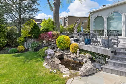 49 Harborview W, Lawrence, NY 11559 - Photo 18