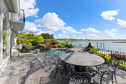 49 Harborview W, Lawrence, NY 11559 - Photo 20