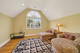 2 Tappanwood Dr, Locust Valley, NY 11560 - Photo 12