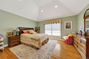 2 Tappanwood Dr, Locust Valley, NY 11560 - Photo 14
