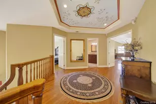 2 Tappanwood Dr, Locust Valley, NY 11560 - Photo 10