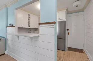 370 W Broadway, Long Beach, NY 11561 - Photo 12