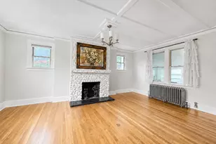 20 Locust St, Manhasset, NY 11030 - Photo 2