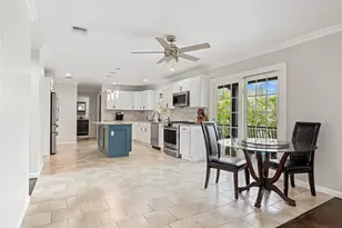 250 N 5th St, Lindenhurst, NY 11757 - Photo 14