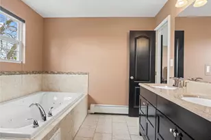 250 N 5th St, Lindenhurst, NY 11757 - Photo 26