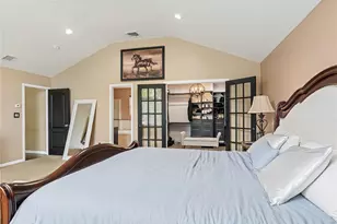 250 N 5th St, Lindenhurst, NY 11757 - Photo 22